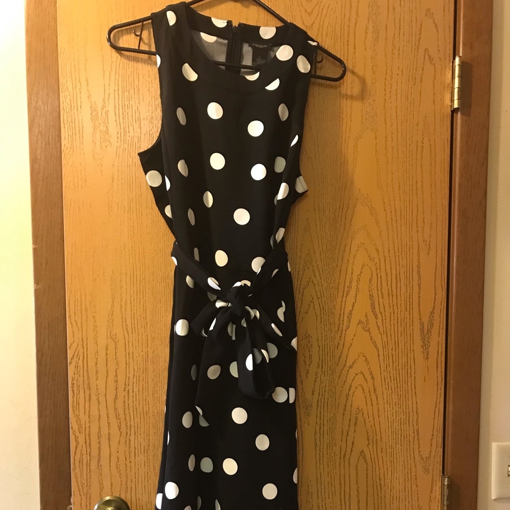 Gorgeous polka dot retro style dress!